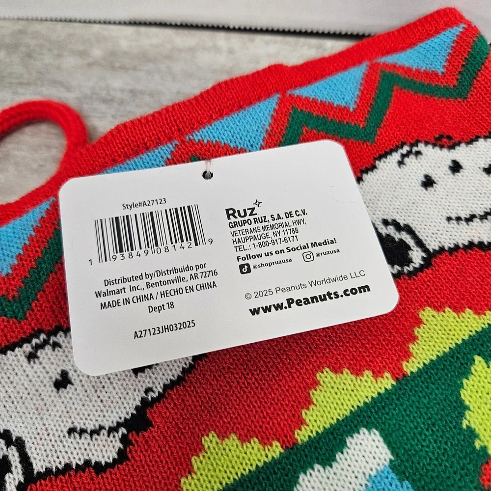Peanuts Snoopy Christmas Stocking Red Green‎ Holiday Knit Festive Gift